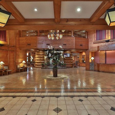 Hotel The Manor At Camp John Hay Baguio City Esterno foto