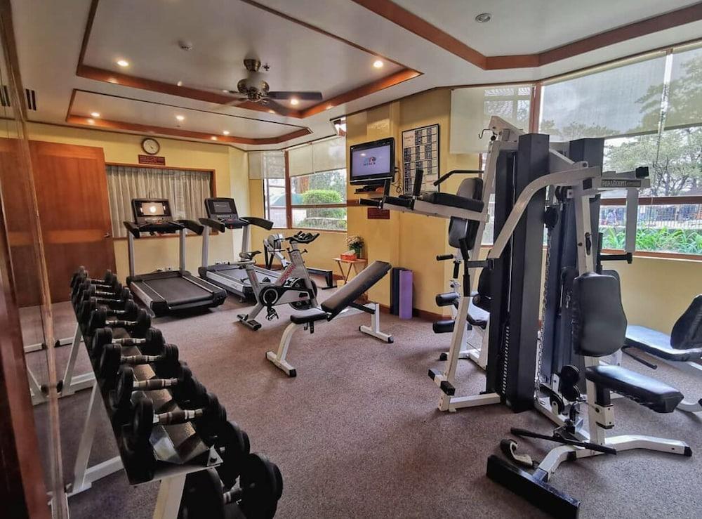 Hotel The Manor At Camp John Hay Baguio City Esterno foto