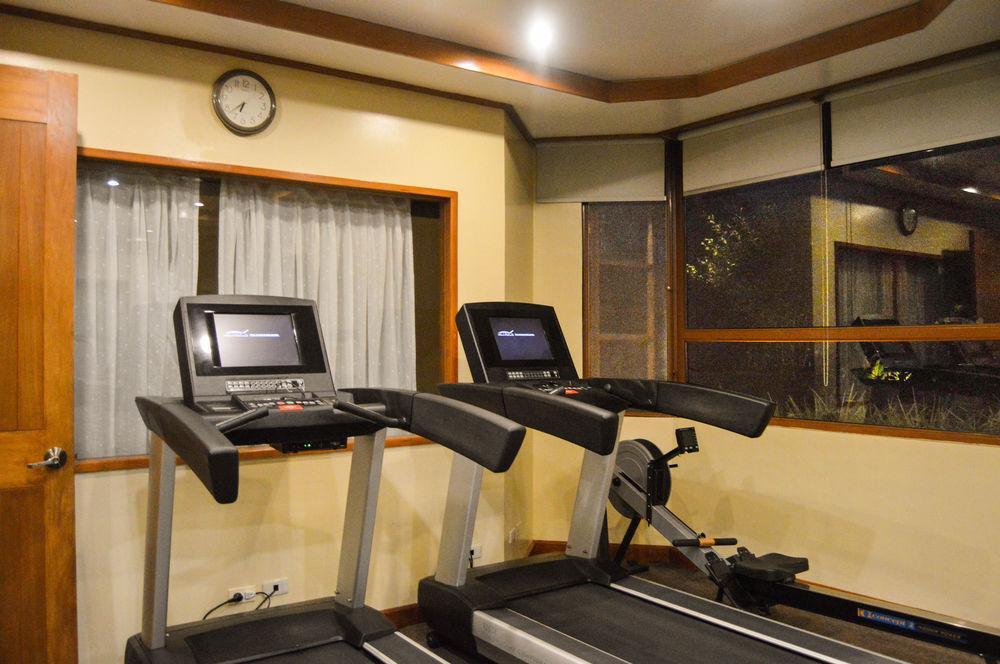 Hotel The Manor At Camp John Hay Baguio City Esterno foto