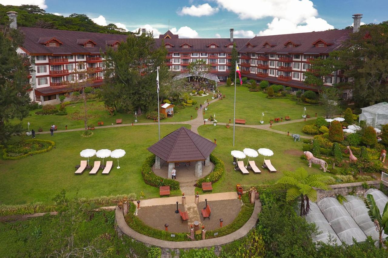Hotel The Manor At Camp John Hay Baguio City Esterno foto
