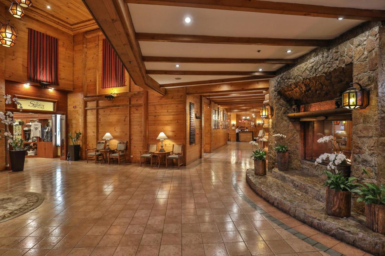 Hotel The Manor At Camp John Hay Baguio City Esterno foto