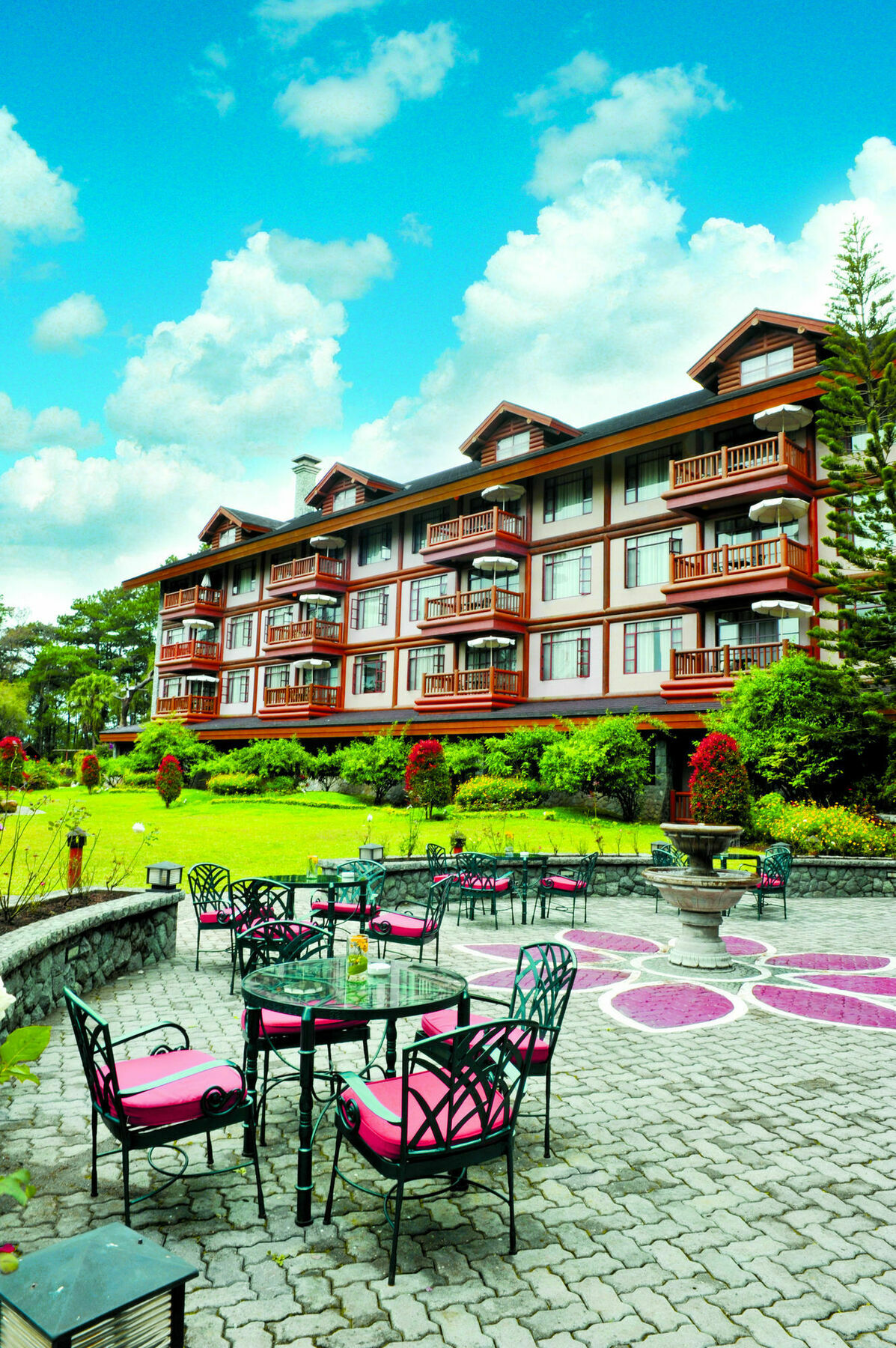 Hotel The Manor At Camp John Hay Baguio City Esterno foto